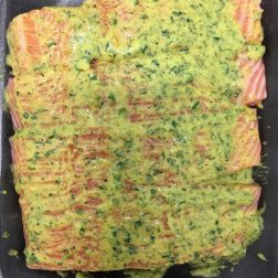 PAVES DE SAUMON MARINADE AIL/HERBES