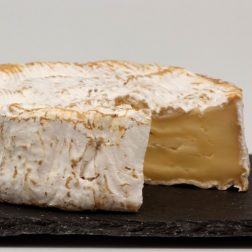 Camembert de Normandie au lait cru AOP (250 g)